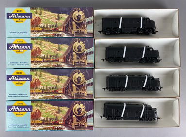 Group of 4 Athearn HO Scale F7 Locomotives