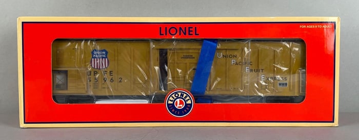 Lionel O Scale Union Pacific Fruit Express Mechanical Reefer Car