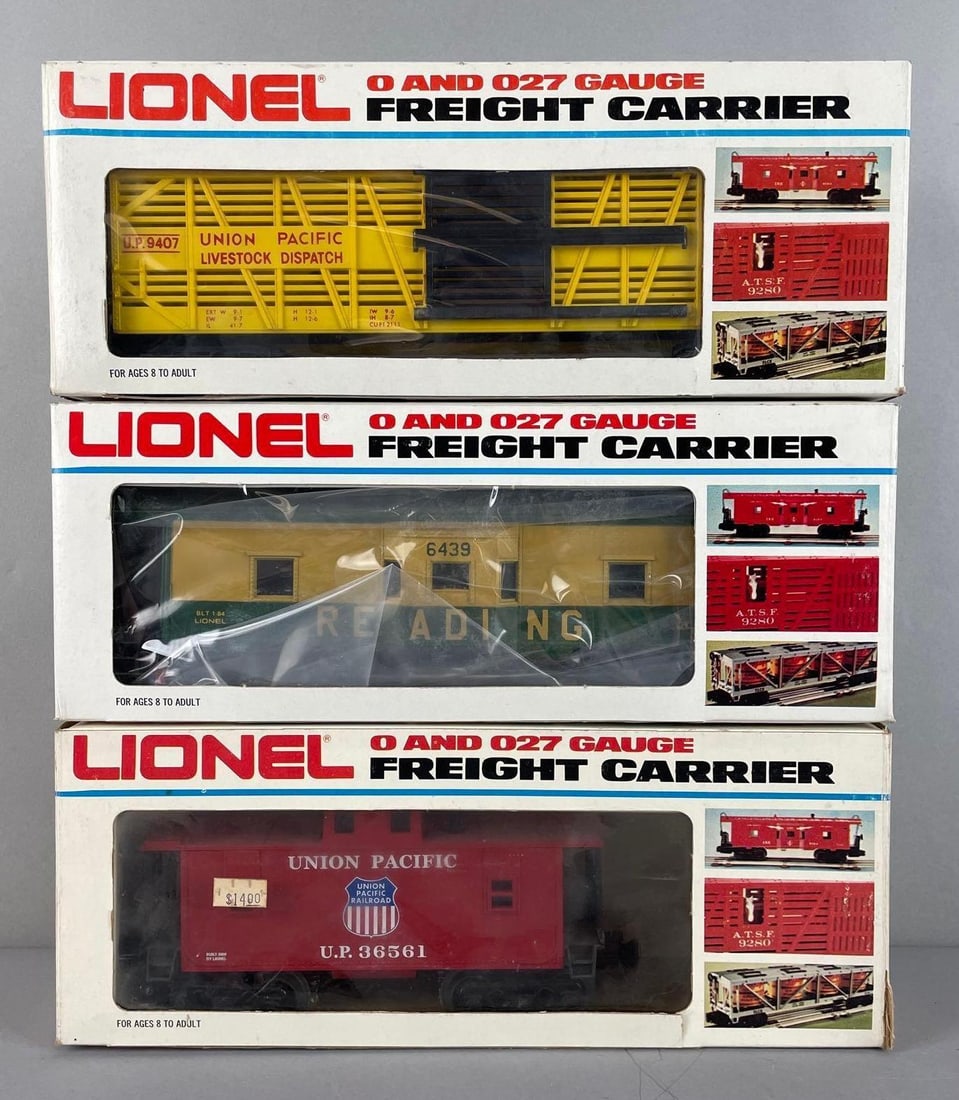 Group of Lionel O Scale Freight Carrier Train Cars (1 of 3)