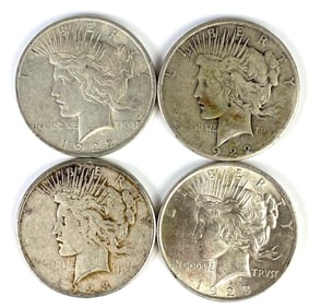Group of 4 1922-1923 US $1 Peace Silver Dollars