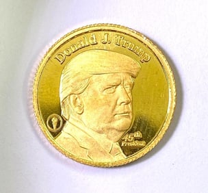 RARE Donald J. Trump 45th President The White House 1/4 oz .9999 Gold Round