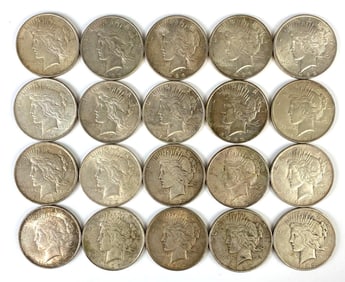 Group of 20 1922 $1 US Peace Silver Dollars