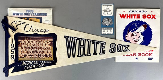 1959 Chicago White Sox Photo Pennant and Yearbook