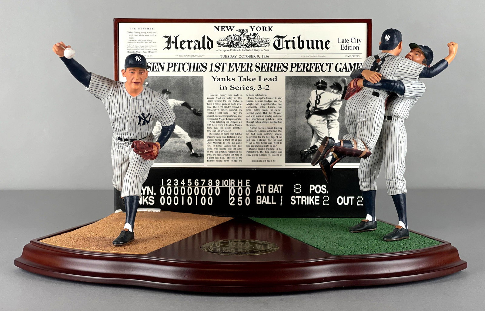 Larsen and Berra The Danbury Mint Figurine Statue (1 of 5)