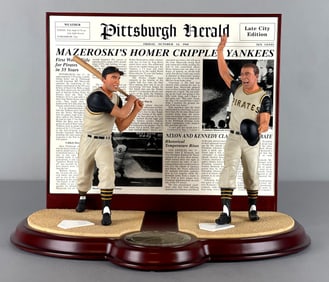 Bill Mazeroski The Danbury Mint Figurine Statue