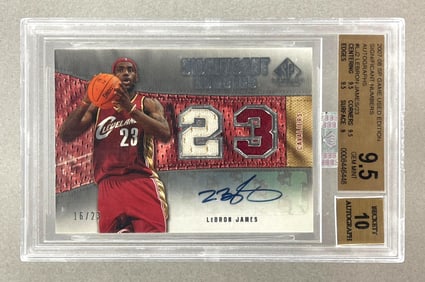 2007 - 08 SP Game Used Edition Jersey Auto LeBron James 23 #LJ2 BGS 9.5 Auto 10 16/23