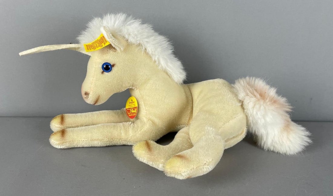 1983 Collectors Edition Steiff Starly Dangling Plush Unicorn: Limited number of 2000, measures 12 inches long