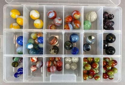 Group of 100+ Assorted Swirl Glass Mabrles