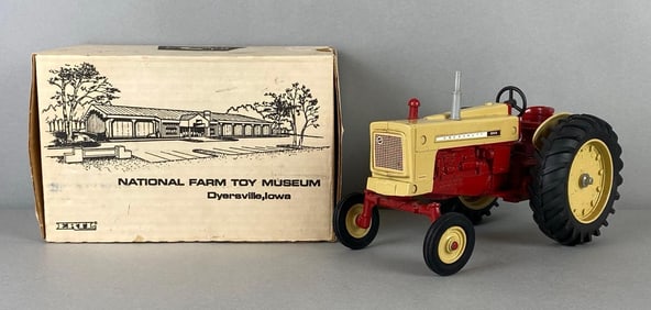 ERTL Cockshutt 560 Die-Cast Model Tractor