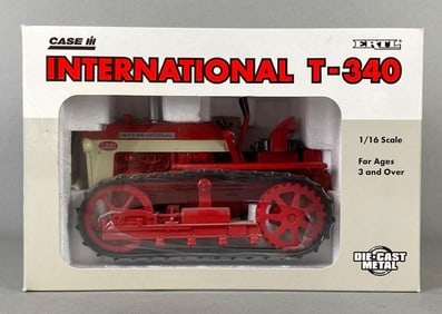 ERTL Case IH international T-340 Doe-Cast Tractor