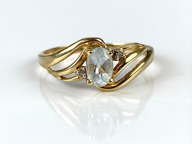 10K Gold Aquamarine Ring