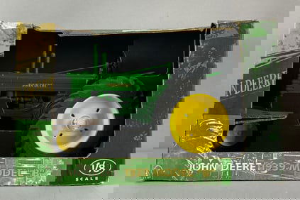 Scale Models Country Chassis John Deere 1939 Model B Tractor