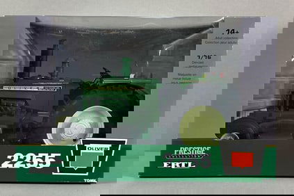ERTL Prestige Collection Oliver 2255 Tractor