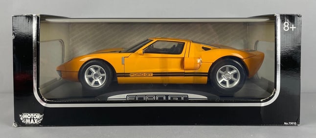 Motor Max Ford GT Die-Cast Car