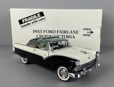 Danbury Mint 1955 Ford Fairlane Crown Victoria Die-Cast Car
