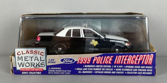 Classic Metal Works 1999 Ford Police Interceptor Die-Cast Car