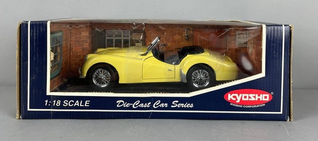 Kyosho Triumph TR3A Convertible Ertl American Muscle Die-Cast Car
