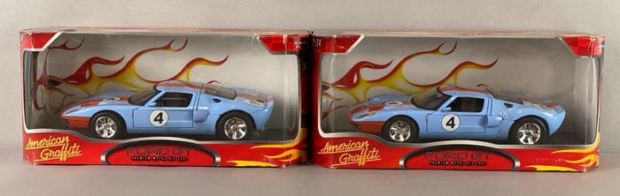 Group of 2 Motormax American Graffiti Ford GT Die-Cast Cars