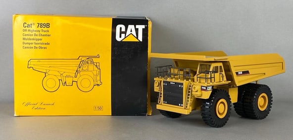 Conrad CAT 789B Die-Cast Off-Highway Truck