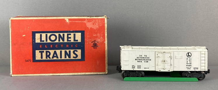 Lionel O Scale Operating Milk Car Reefer: In original box, measures 9 inches in length