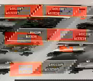 Group of 6 Lionel O Scale Train Cars: All in original boxes, Includes Sunoco Tankers, Lehigh valley hopper and Lionel Search lights car, boxes in rough shape, longest measures 9 3/4 inches in length
