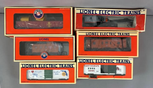 Group of 6 Lionel O Scale Train Cars