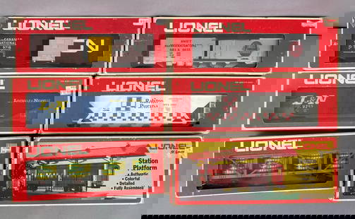 Group of Lionel O Scale Train Cars and More: All in original boxes, includes Heinz Pickle Car, Station Platform, Canadian National Box Car and more, longest measures 12 inches in length