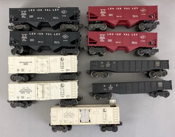 Group of 9 Lionel O Scale Train Cars