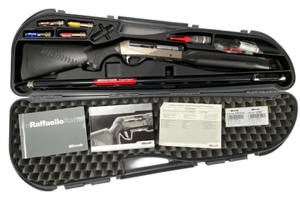 Benneli Super Sport 12 GA Semi Auto Shotgun