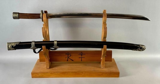 Replica Japanese Katana with Lacquered Wood/Metal Sheath