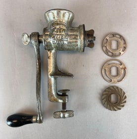 EC Simmons Keen Kutter No. 21 Meat Grinder with Accessories