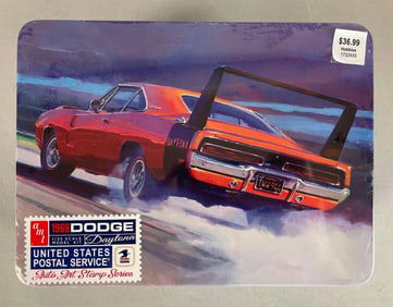 AMT 1969 Dodge Charger Daytona Model Kit