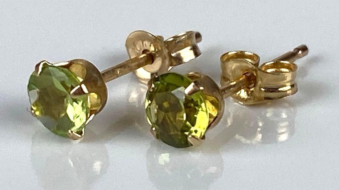 Pair of Small 10K Gold Peridot Stud Earrings (1 of 5)