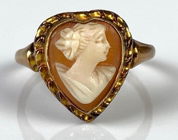 10K Gold Heart Cameo Ring