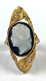 10K Gold Elongated Cameo Ring