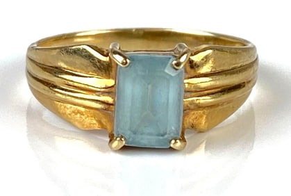 14K Gold Blue Topaz Ring
