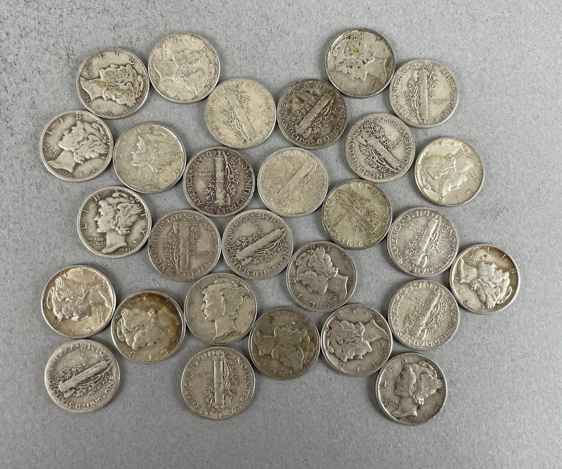 Group of 28 Mercury Silver Dimes (1 of 3)