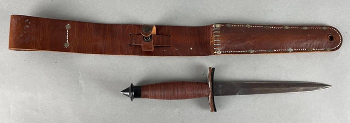 WW2 U.S. V-42 Stiletto Fighting Knife with Sheath
