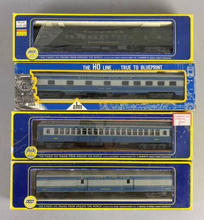 Group of 4 AHN HO Scale B and O Train Passenger Cars: baltimore and Ohio, in original boxes, largest measures 12 1/2 inches in length