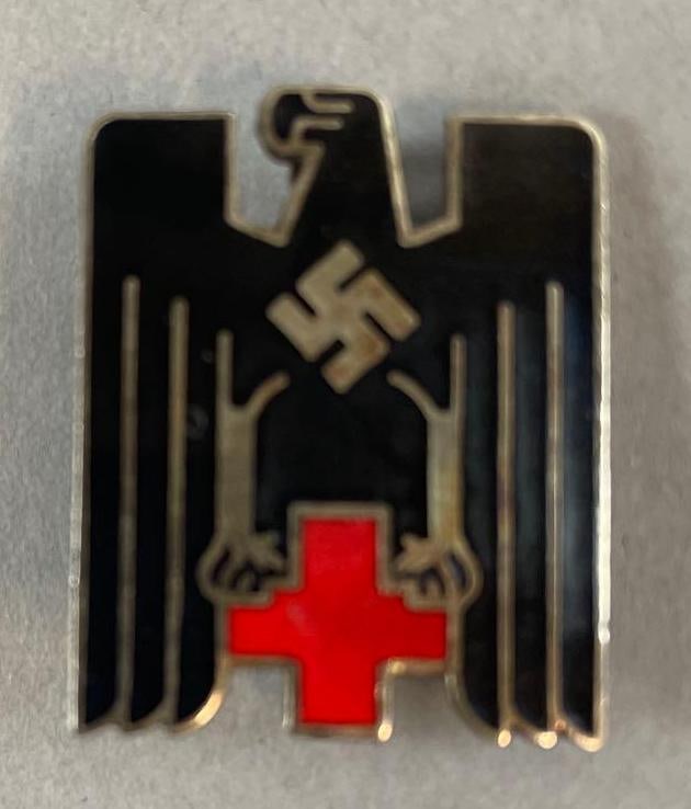 WW2 German Red Cross Badge (1 of 2)
