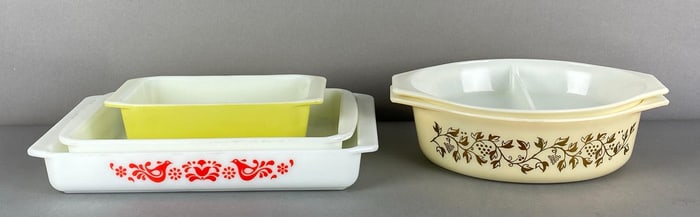 Group of 5 Pyrex Glass Ovenware