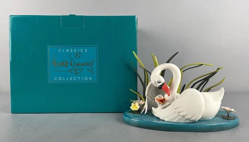 Walt Disney Classics Collection A Loving Embrace Statue