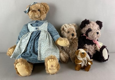 Group of 4 Bears