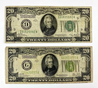 Group of 2 1928 $20 Green Seal Federal Reserve Notes