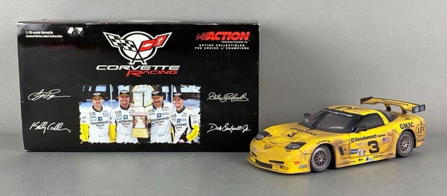 Action Limited Edition 2001 Corvette C5R Raced Version