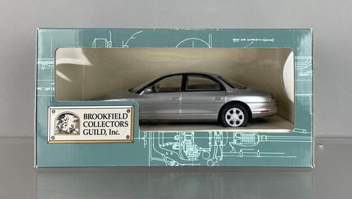 Brookfield Collectors Guild 1995 Oldsmobile Aurora Die-Cast Car