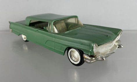 1960 Lincoln Continental Mark V 2 Door Hardtop Dealership Promo Car