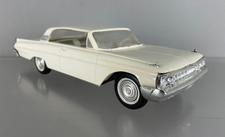 AMT 1961 Mercury Monterey 2 Door Hardtop Dealership Promo Car
