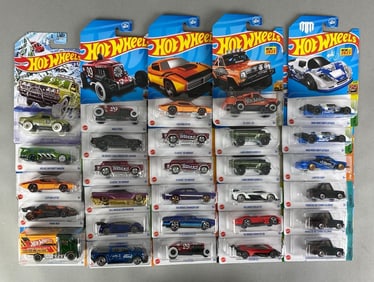 Group of 20+ Mattel Hot Wheels Die-Cast Cars