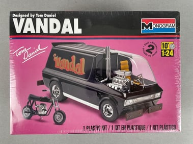 Monogram Tom Daniel Vandal Van Model Kit